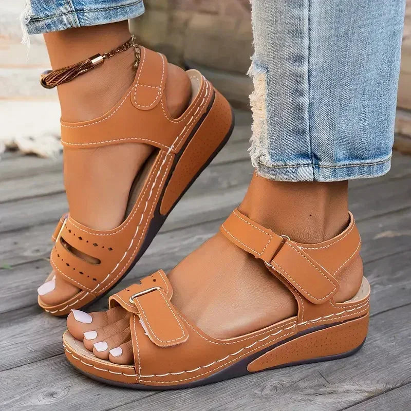 Sandali Donna con Zeppa e Fibbia — Eleganti, Comode e Traspiranti Tutto il Giorno