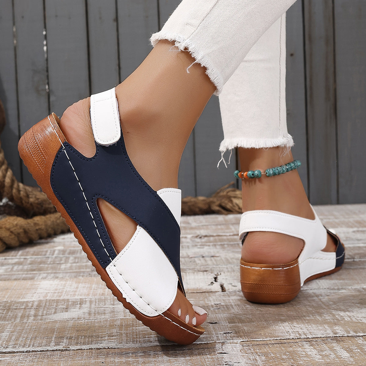 Scarpe Donna Estive con Zeppa Bassa e Fascia Incrociata - Comode, Eleganti e Facili da Indossare